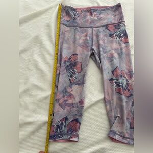 Peloton Reversible Capris